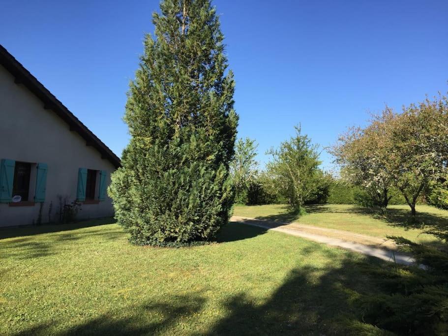 Grande Maison Avec Parc De 6000M2 Pompiey Exterior photo